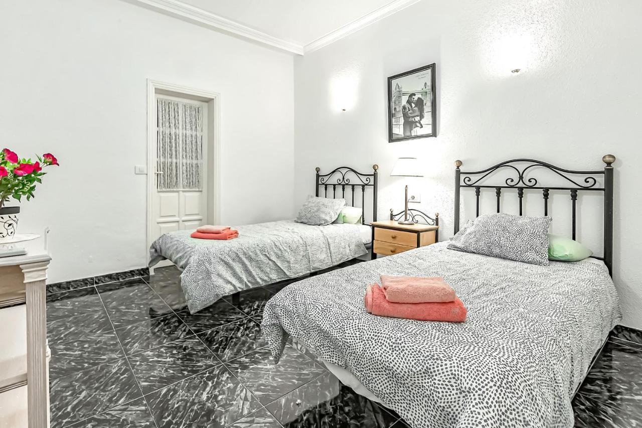 Villa Raquel With Private Pool And Sea View Los Menores 外观 照片